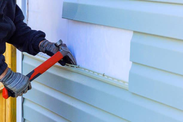 Reliable Siding Repair contractor in Southington, OH by Creative Siding
