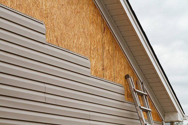 24/7 Emergency Siding Repair experts in Southington, OH